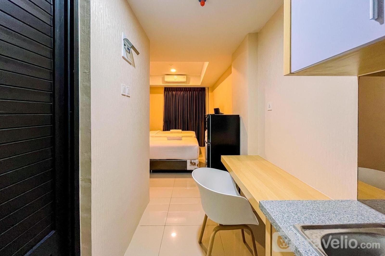 And Cozy De Prima By Travelio Apartemen