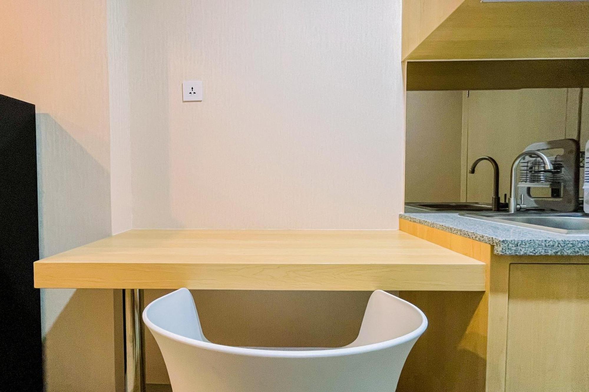 And Cozy De Prima By Travelio Apartemen *